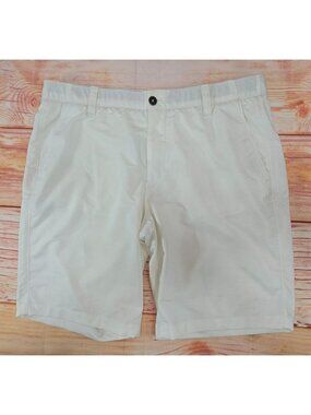 Under Armour Mens Loose-Fit White Golf Shorts Size 38